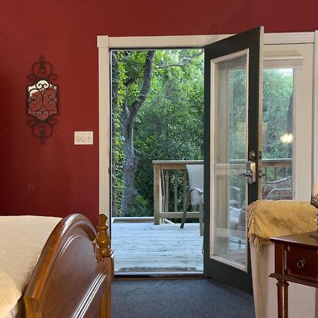 Bed And Breakfast On White Rock Creek Waco Bagian luar foto