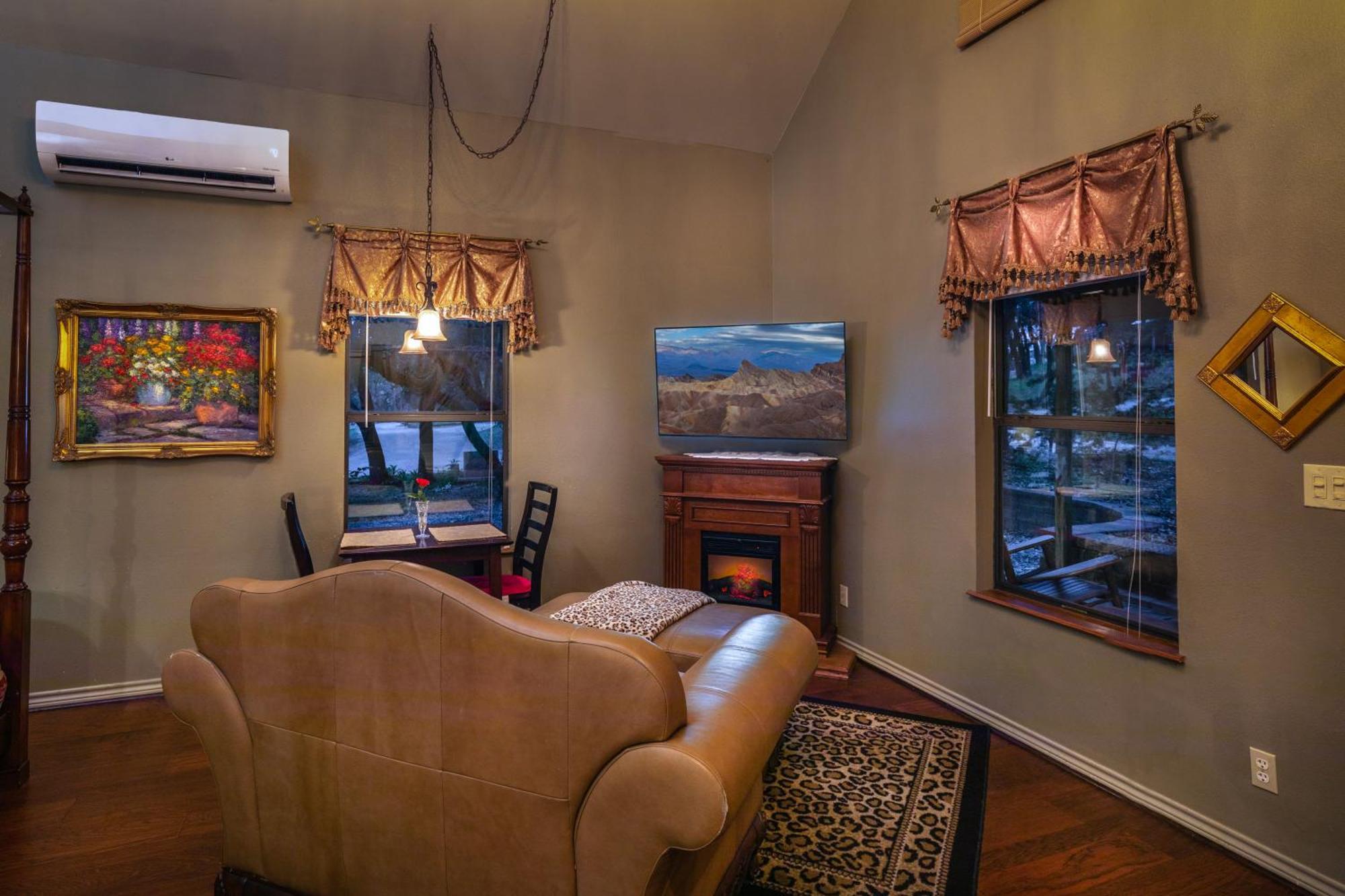 Bed And Breakfast On White Rock Creek Waco Bagian luar foto