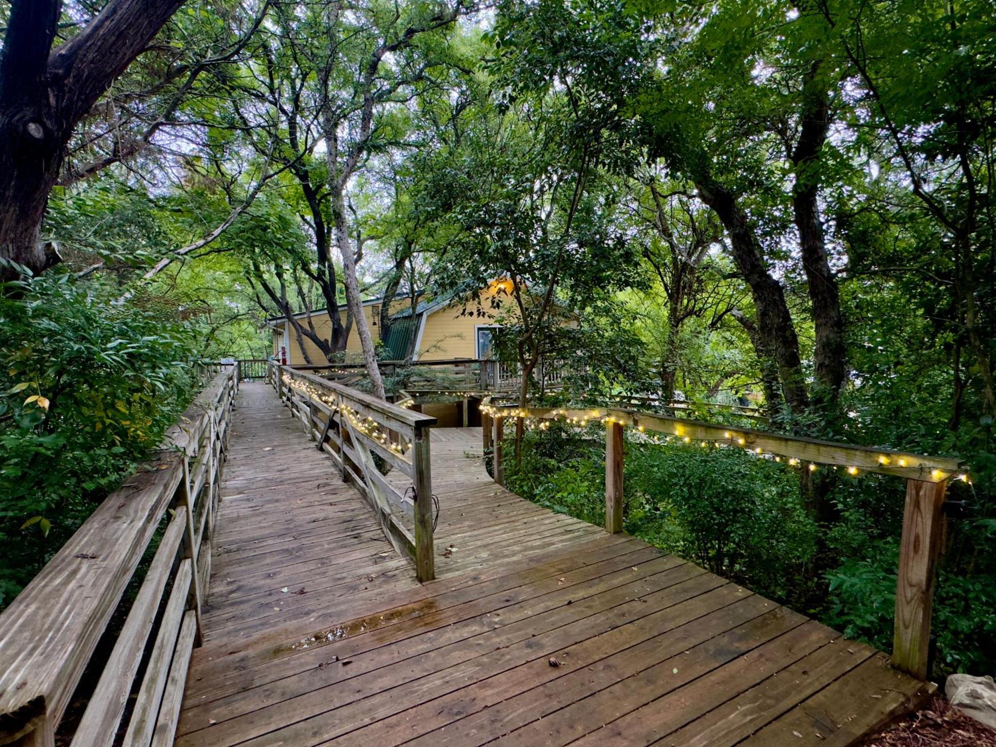 Bed And Breakfast On White Rock Creek Waco Bagian luar foto