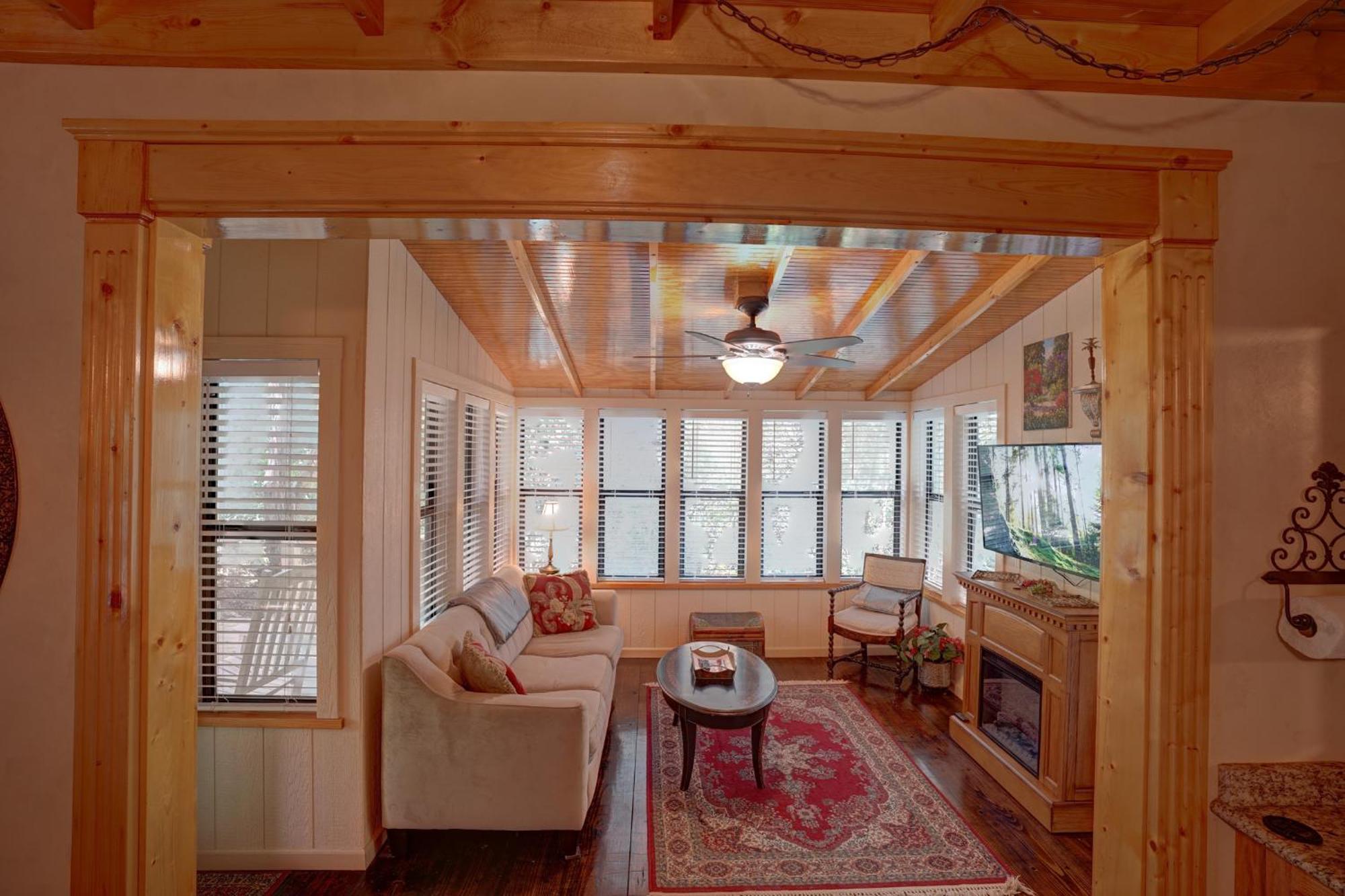 Bed And Breakfast On White Rock Creek Waco Bagian luar foto