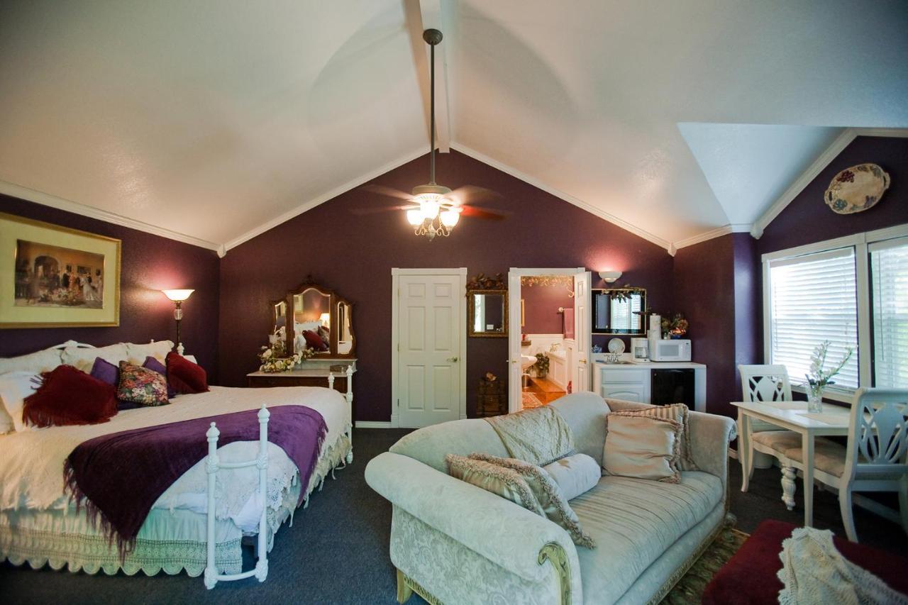 Bed And Breakfast On White Rock Creek Waco Bagian luar foto